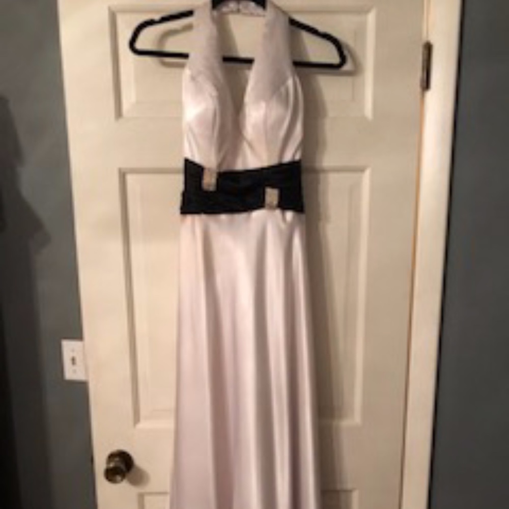 Antonio Castelli White Gown
